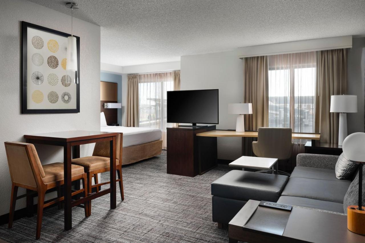 Residence Inn By Marriott Grand Rapids Airport Cascade Exterior photo